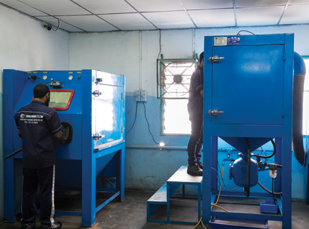 Transmission Housing will be flushed with sand blasting